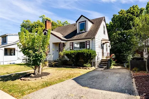 Exterior - 553 Flatt Ter, Cincinnati, OH 45232 photo 3 of 10