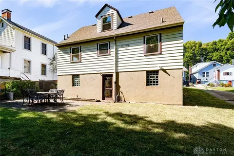 Exterior - 553 Flatt Ter, Cincinnati, OH 45232 photo 8 of 10