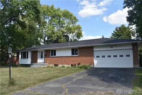 208 Eppington Dr, Trotwood, OH 45426