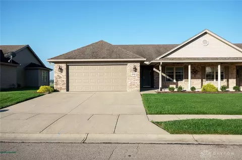 468 Jodee Dr, Xenia, OH 45385