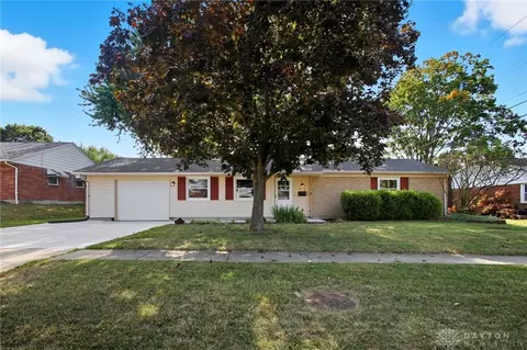 110 Mountair Dr, Vandalia, OH 45377