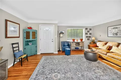 Entry Way - 9748 Leacrest Rd, Cincinnati, OH 45215 photo 1 of 3