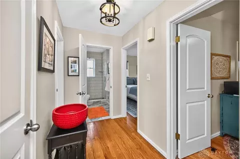 Entry Way - 9748 Leacrest Rd, Cincinnati, OH 45215 photo 3 of 3