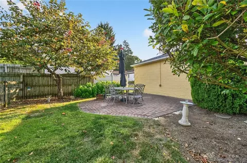 Exterior - 9748 Leacrest Rd, Cincinnati, OH 45215 photo 6 of 14