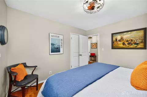 Bedroom - 9748 Leacrest Rd, Cincinnati, OH 45215 photo 2 of 5