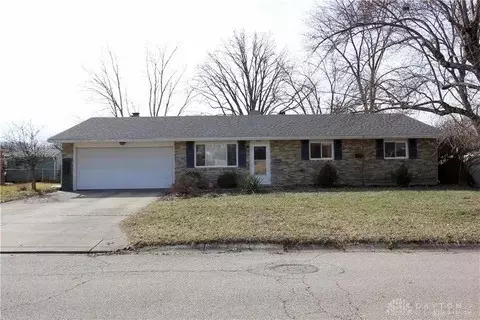 6029 Imperial Hills Dr, Dayton, OH 45414