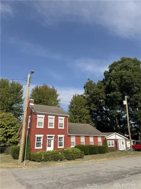 15 Clay St, Clifton, OH 45316