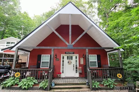 61 Maple Dr, Hillsboro, OH 45133
