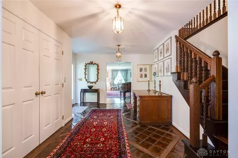 Entry Way - 4301 Tait Rd, Kettering, OH 45429 photo 4 of 11