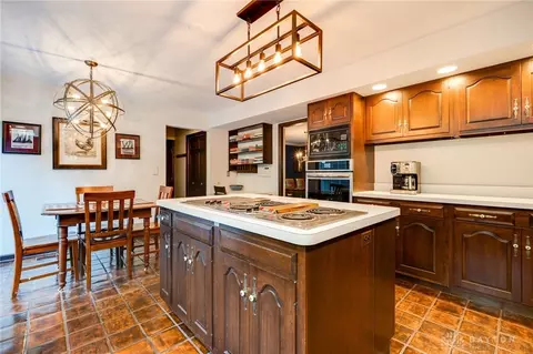 Kitchen - 4301 Tait Rd, Kettering, OH 45429 photo 7 of 9