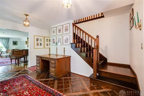 Entry Way - 4301 Tait Rd, Kettering, OH 45429 photo 3 of 11