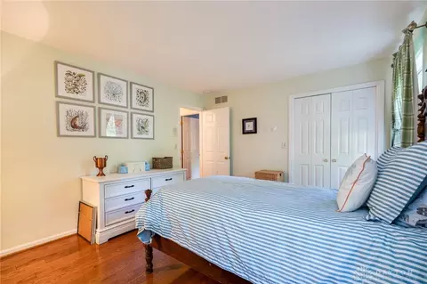 Bedroom - 4301 Tait Rd, Kettering, OH 45429 photo 5 of 9