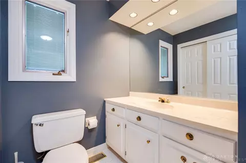 Bath - 4301 Tait Rd, Kettering, OH 45429 photo 5 of 7