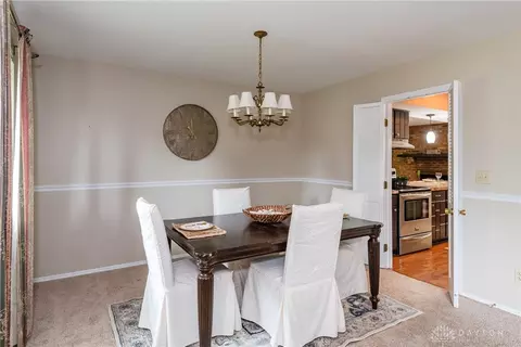 5417 Red Coach Rd, Centerville, OH 45429 photo 8