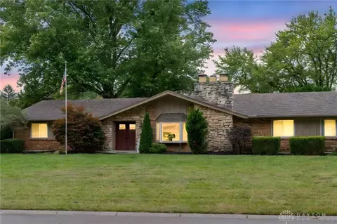 5417 Red Coach Rd, Centerville, OH 45429 photo 2
