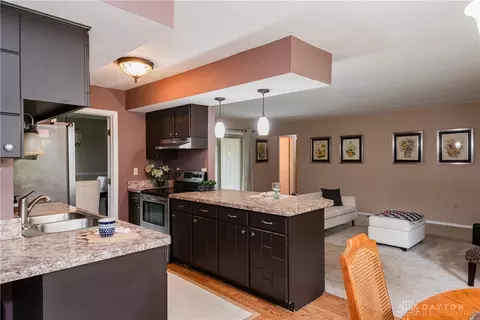 5417 Red Coach Rd, Centerville, OH 45429 photo 10