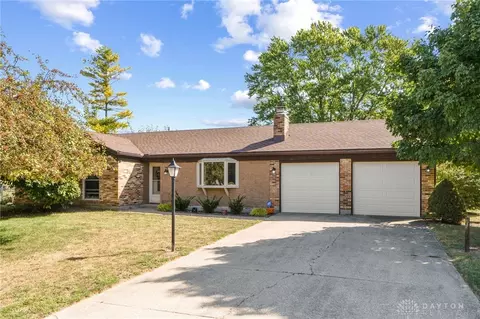 25 Sunnybrook Trl, Enon, OH 45323