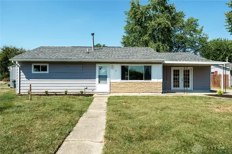 3 Holgate Ct, Fairborn, OH 45324 photo 2