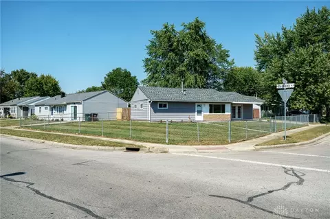 3 Holgate Ct, Fairborn, OH 45324 photo 3