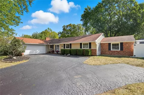 284 Tauber Dr, Centerville, OH 45458 photo 2