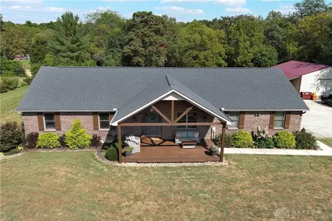 8338 Gustin Rider Rd, Blanchester, OH 45107