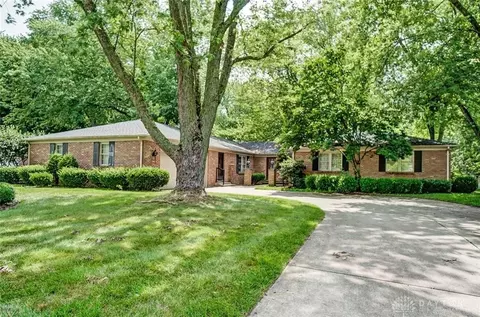 5526 Red Coach Rd, Dayton, OH 45429