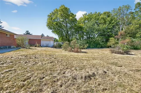 Exterior - 5822 Broadway Rd, Springfield, OH 45502 photo 6 of 8