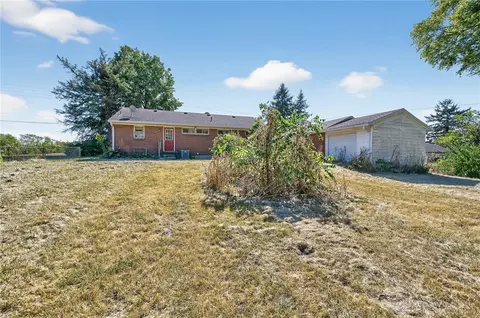Exterior - 5822 Broadway Rd, Springfield, OH 45502 photo 7 of 8