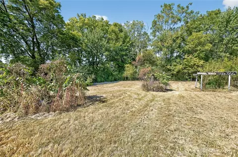 Exterior - 5822 Broadway Rd, Springfield, OH 45502 photo 4 of 8