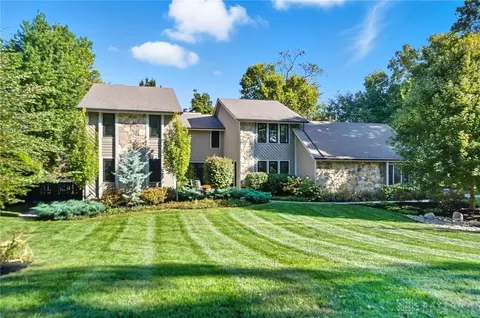 1241 Agate Trl, Dayton, OH 45459