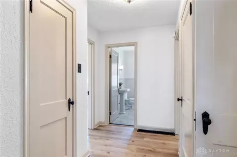 Entry Way - 47 N Wright Ave, Fairborn, OH 45324 photo 3 of 7