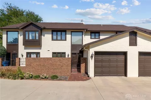 1235 Chevington Ct, Dayton, OH 45459