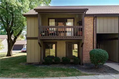 6063 Hackamore Trl #18, Dayton, OH 45459