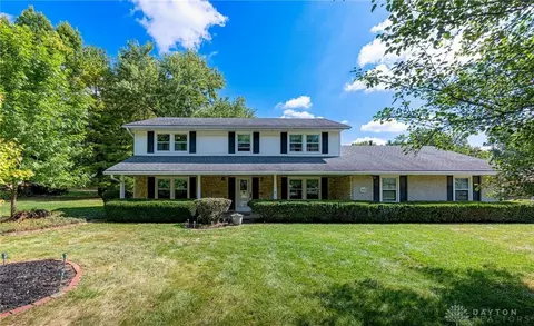 7610 Kings Run Rd, Dayton, OH 45459
