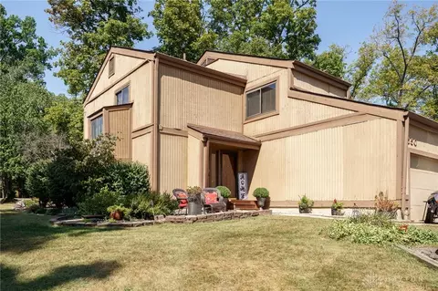 550 Maple Ln, Mason, OH 45040