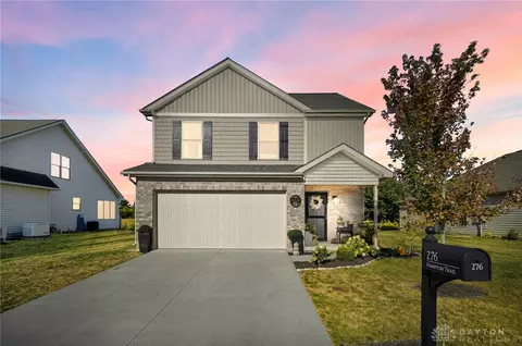 276 Hampton Trl, Springfield, OH 45502