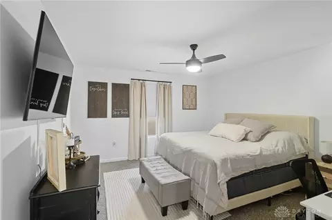 Bedroom - 276 Hampton Trl, Springfield, OH 45502 photo 1 of 5