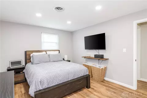 Bedroom - 2033 Westlawn Dr, Kettering, OH 45440 photo 2 of 3