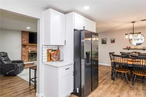 Kitchen - 2033 Westlawn Dr, Kettering, OH 45440 photo 5 of 6