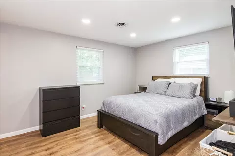 Bedroom - 2033 Westlawn Dr, Kettering, OH 45440 photo 1 of 3