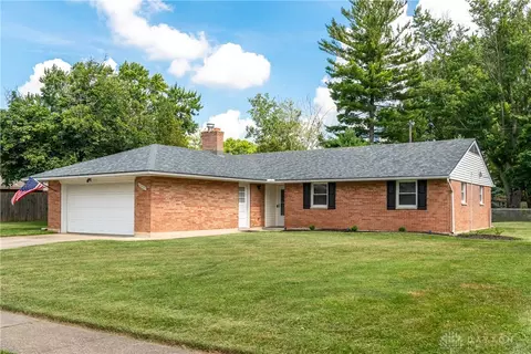 2033 Westlawn Dr, Kettering, OH 45440