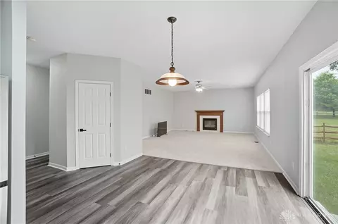 Living - 792 Oak Forest Dr, Morrow, OH 45152 photo 8 of 8