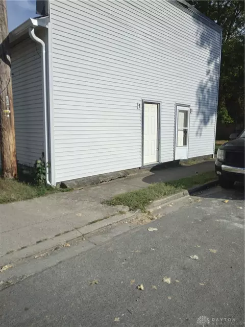 4 Pleasant Ave, Trotwood, OH 45426