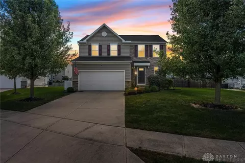 1415 Artesian Ln, Fairborn, OH 45324