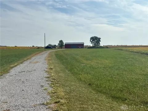 2594 Irvin Rd, Jefferson Twp, OH 45335