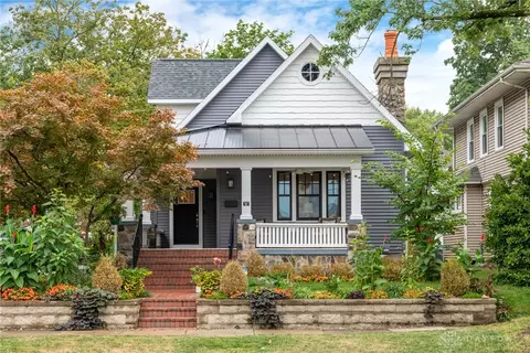 508 Irving Ave, Oakwood, OH 45409