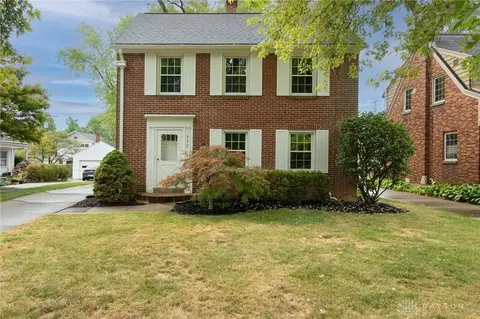 332 Telford Ave, Oakwood, OH 45419