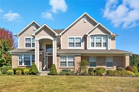 10678 Willow Brook Rd, Washington Township, OH 45458