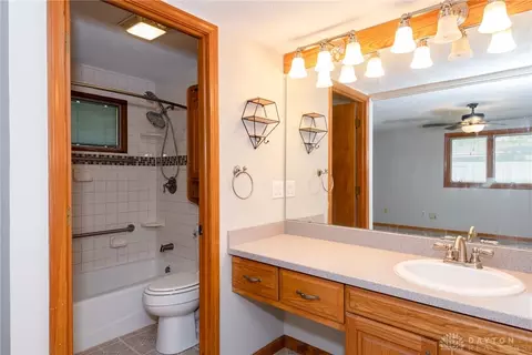 5241 Pathview Dr, Dayton, OH 45424 photo 21