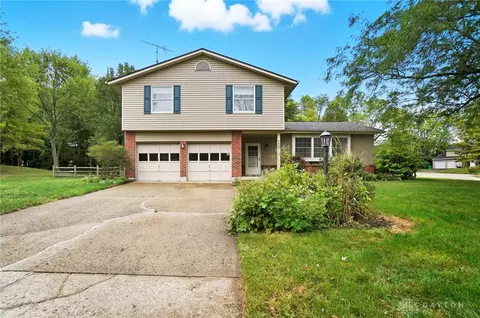 2507 Obetz Dr, Dayton, OH 45434